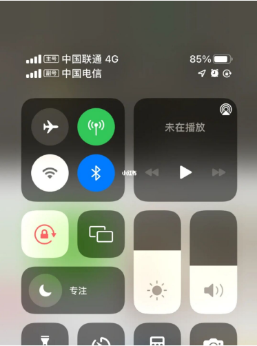 龙门镇苹果手机维修分享iPhone双卡信号解决办法 