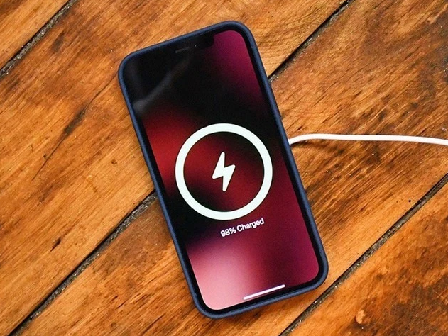 龙门镇苹果手机维修分享iPhone 12可以随便充电吗 
